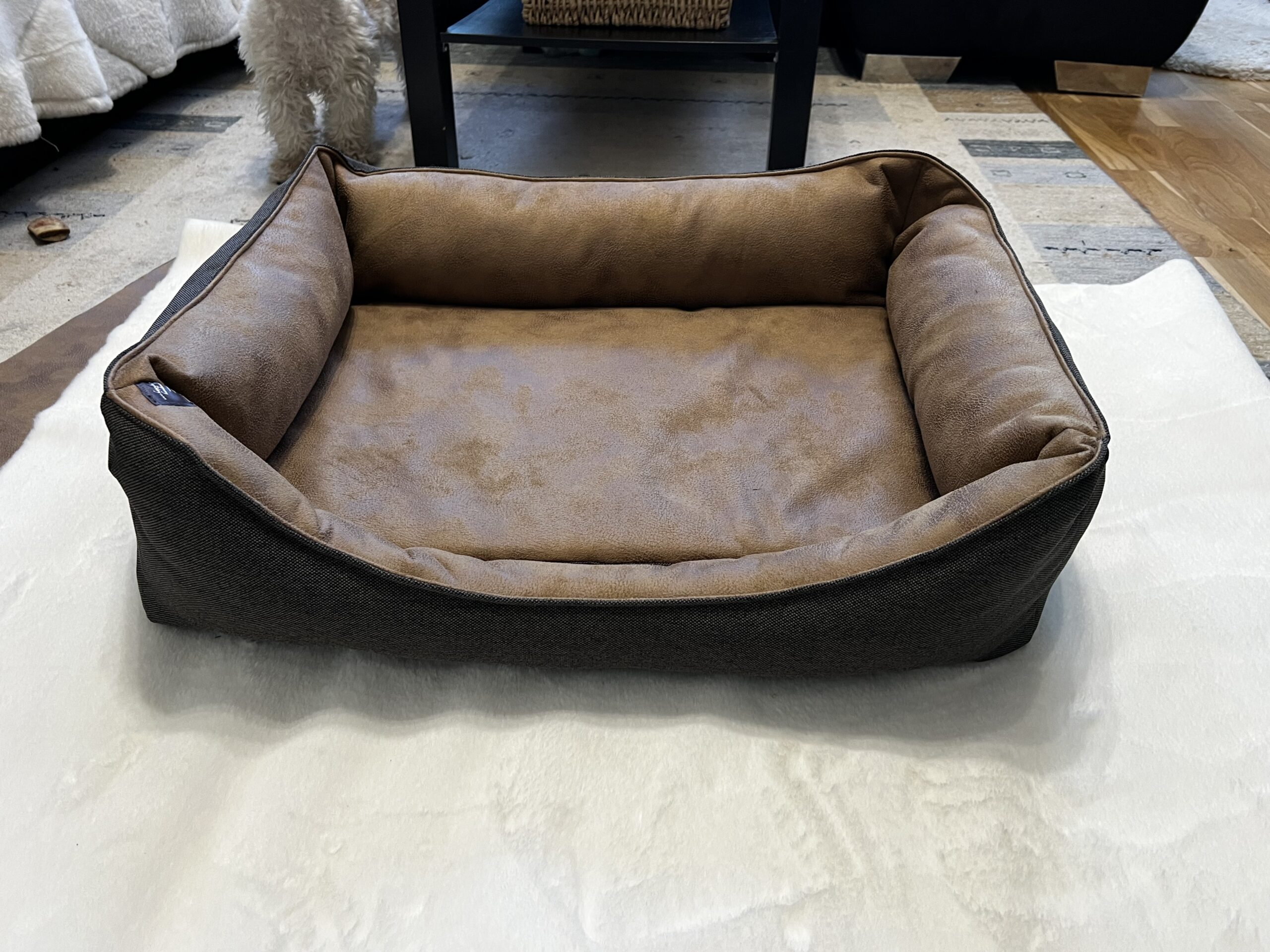Velours-Kunstleder-Hundebettchen "M" – Bild 2